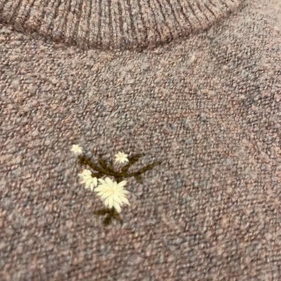 Madewell Sweater Medium Floral Purple Lavender Embroidered Cross Stitch Flowers - Picture 6 of 13